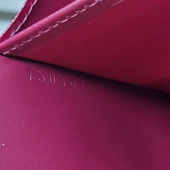 Louis Vuitton Portefeuille Sarah Vernis Wallet Amarant Purple Ombre - Picture 15 of 15